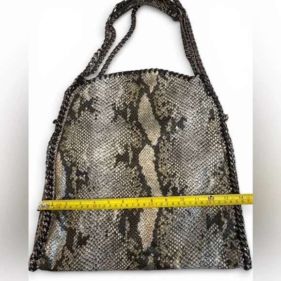 Steve Madden Snake Print‎ Shoulder Bag Gunmetal Chain Handles - Picture 2 of 5